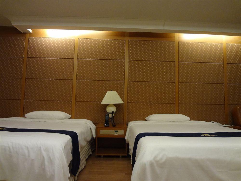 Diamond Tourist Hotel Busan Esterno foto